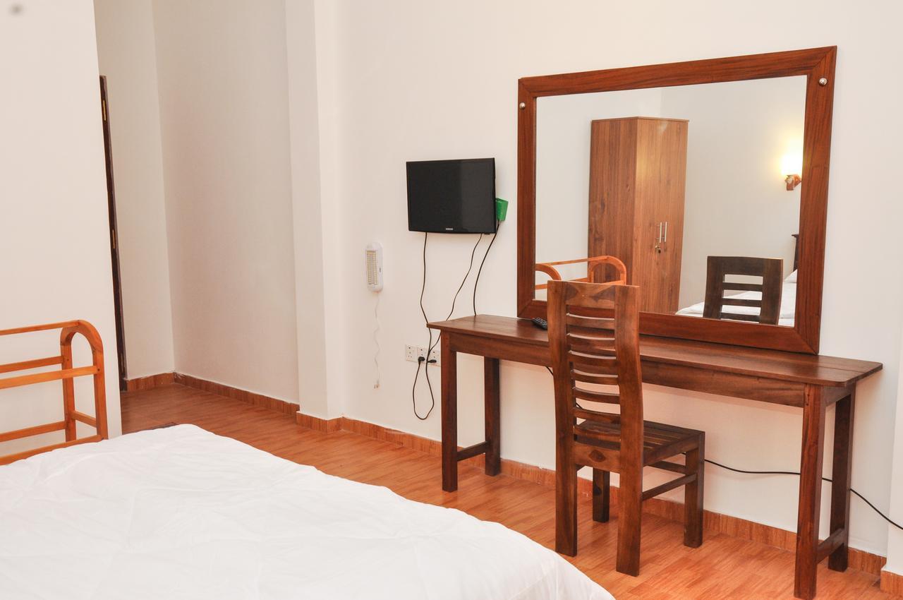 Ritz Gate Kalutara Otel Dış mekan fotoğraf