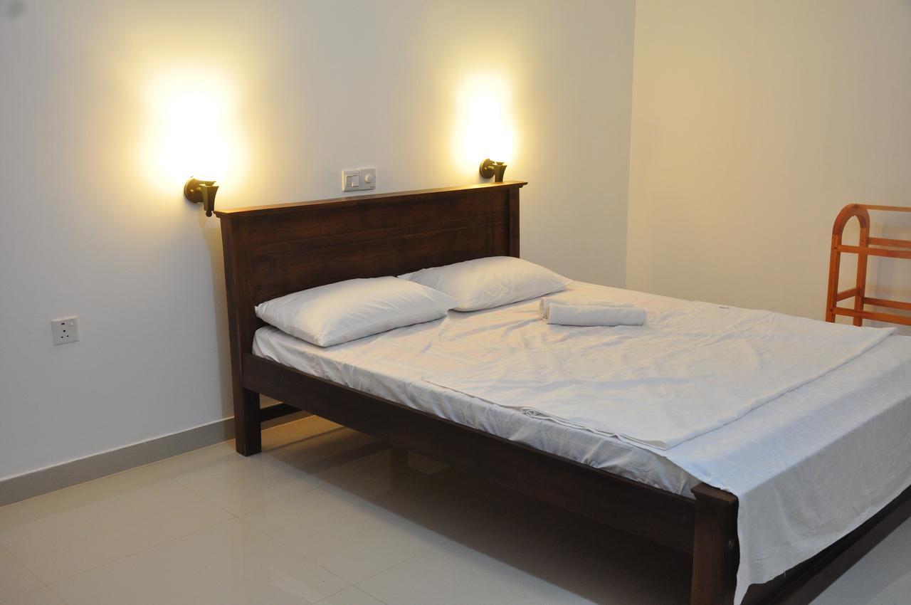 Ritz Gate Kalutara Otel Dış mekan fotoğraf